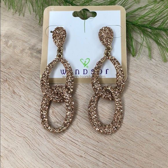 Windsor Jewelry - 🍭 NWT! Windsor pink/gold dangle earrings